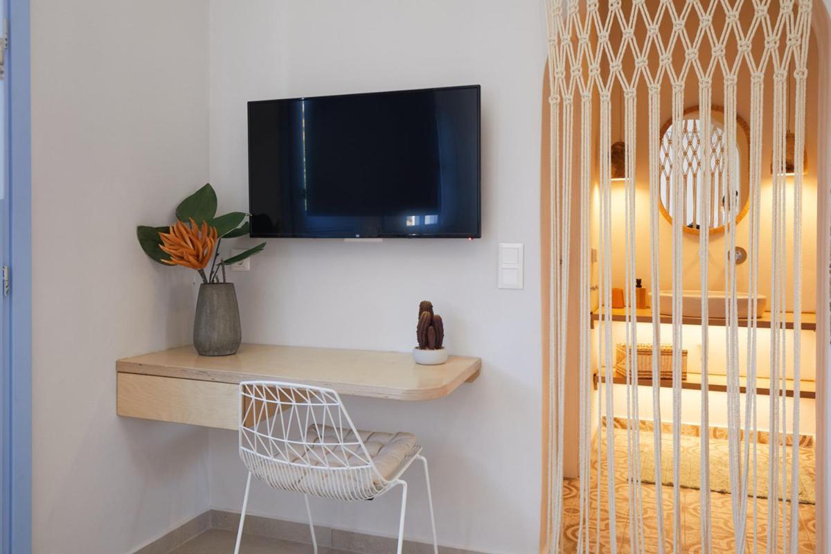 Spiliada Boutique Studios Batsi  Ngoại thất bức ảnh