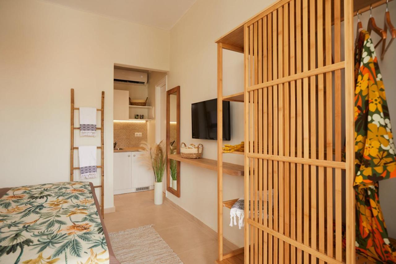 Spiliada Boutique Studios Batsi  Ngoại thất bức ảnh