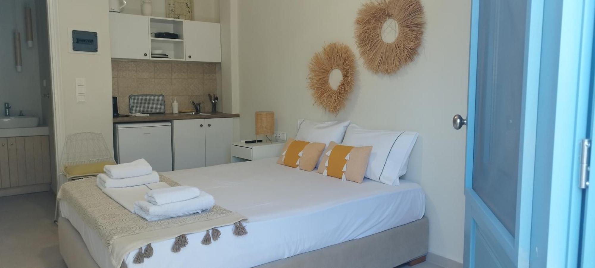 Spiliada Boutique Studios Batsi  Ngoại thất bức ảnh